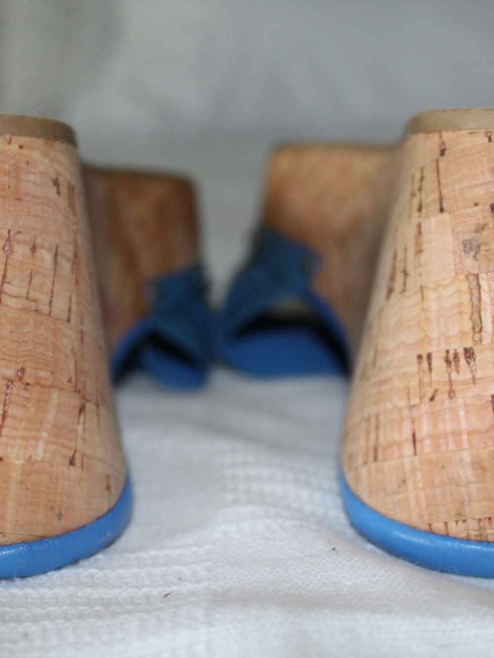 COACH Royal Blue Patent Leather Cork Wedge Platform Sandals 8B - Picture 7 of 9